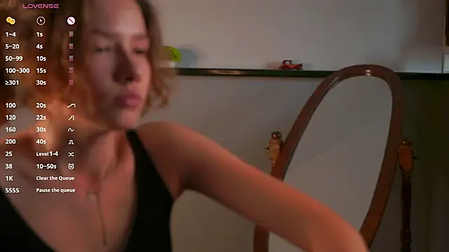 TatianaCichocki online show from 07/25/26, 03:37