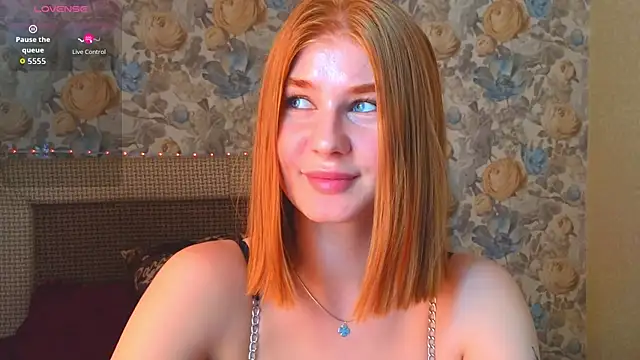 Juli Ginger online show from 07/18/26, 03:27