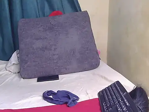 chocolate peggy online show from 07/10/26, 10:34