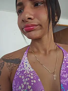 Snapshot of Andra_Barcelo chatting on 05/31/26, 01:29 Andra Barcelo online show from 05/31/26, 01:29