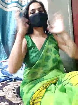 Snapshot of Amrita_Thakur01 chatting on 06/07/26, 03:05 Amrita Thakur01 online show from 06/07/26, 03:05