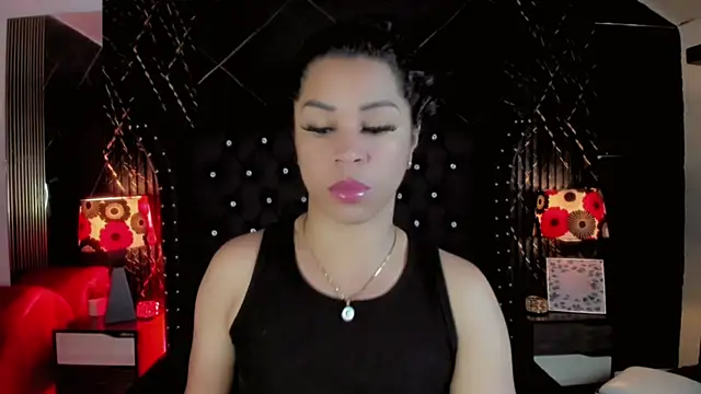 Nayara K online show from 07/27/26, 10:06