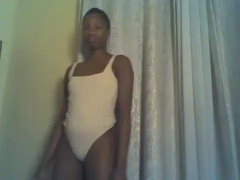 Snapshot of Cuteebony16 chatting on 05/28/26, 06:16 Cuteebony16 online show from 05/28/26, 06:16
