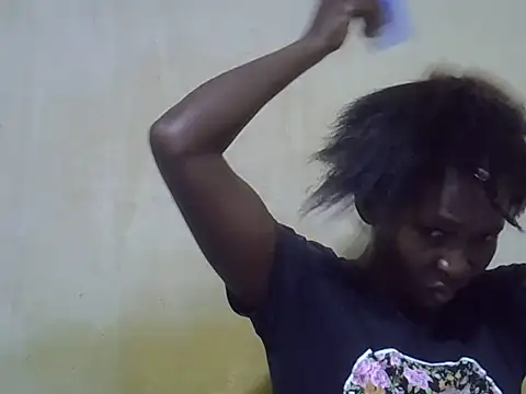 Snapshot of pretty_sunshine chatting on 05/19/26, 03:29 pretty sunshine online show from 05/19/26, 03:29
