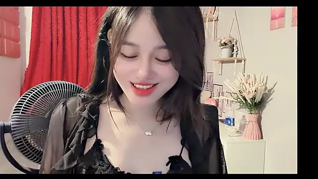 Bee-Cherry online show from 06/23/26, 06:11