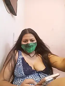 Miss kirtii online show from 06/11/26, 08:12