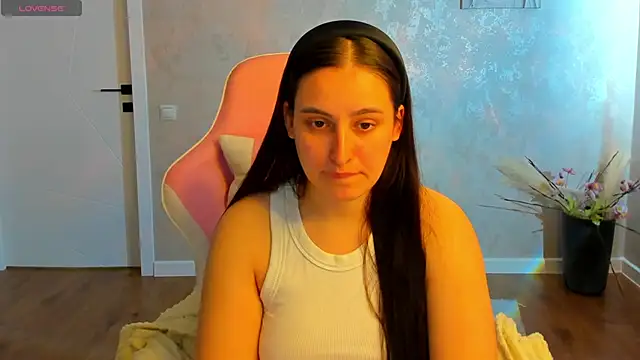 Snapshot of Elizabet_Colllins chatting on 05/27/26, 01:57 Elizabet Colllins online show from 05/27/26, 01:57
