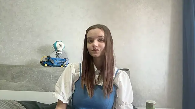 Snapshot of LisbethShellenbarger chatting on 05/21/26, 07:48 LisbethShellenbarger online show from 05/21/26, 07:48