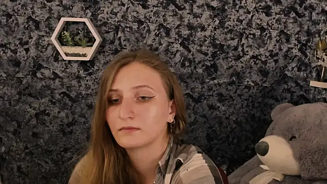 Jenny smille  online show from 05/20/26, 09:26