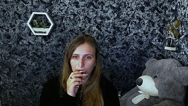 Jenny smille  online show from 06/05/26, 06:52