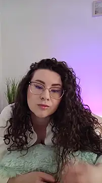 Elissa Floyd   online show from 06/16/26, 07:00