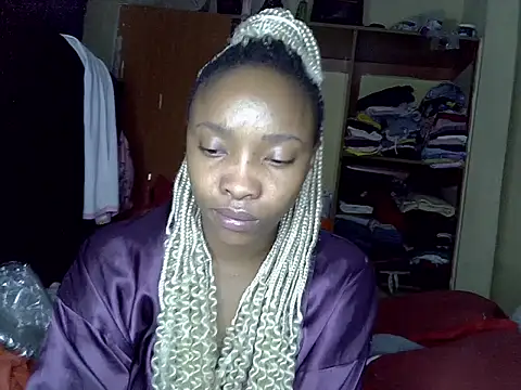 Snapshot of pretty_jazminee1 chatting on 05/25/26, 06:36 pretty jazminee1 online show from 05/25/26, 06:36