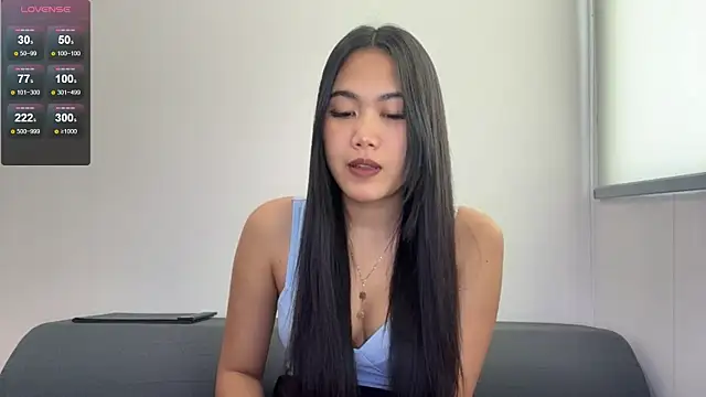Snapshot of CozyMia chatting on 05/20/26, 04:51 CozyMia online show from 05/20/26, 04:51