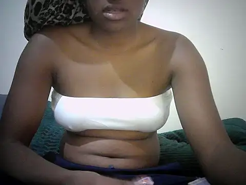 Snapshot of Sweet_cas chatting on 05/29/26, 01:42 Sweet cas online show from 05/29/26, 01:42