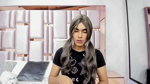 MiaBuny online show from 07/15/26, 01:27