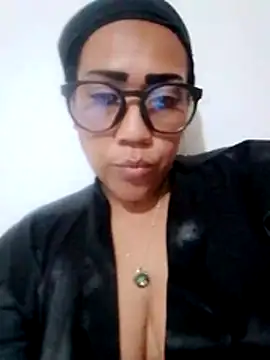 OliviaWilliamm online show from 06/07/26, 05:11