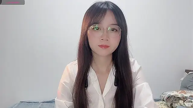 Snapshot of 77-Vicky chatting on 06/08/26, 01:20 77-Vicky online show from 06/08/26, 01:20