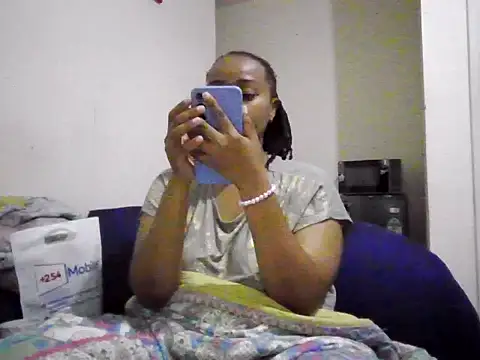 Snapshot of atara_seren chatting on 05/20/26, 06:03 atara seren online show from 05/20/26, 06:03