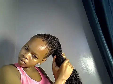 Snapshot of Afrikan_desire chatting on 05/26/26, 04:47 Afrikan desire online show from 05/26/26, 04:47