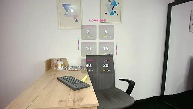AlahiaColucci online show from 06/11/26, 12:58