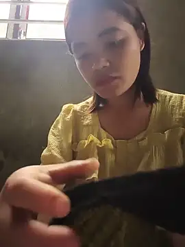 Snapshot of Emma-sin chatting on 06/04/26, 01:22 Emma-sin online show from 06/04/26, 01:22