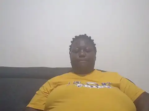Snapshot of fat_ebonyqueen chatting on 05/27/26, 01:57 fat ebonyqueen online show from 05/27/26, 01:57