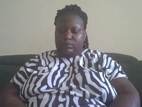 Snapshot of fat_ebonyqueen chatting on 05/27/26, 02:14 fat ebonyqueen online show from 05/27/26, 02:14