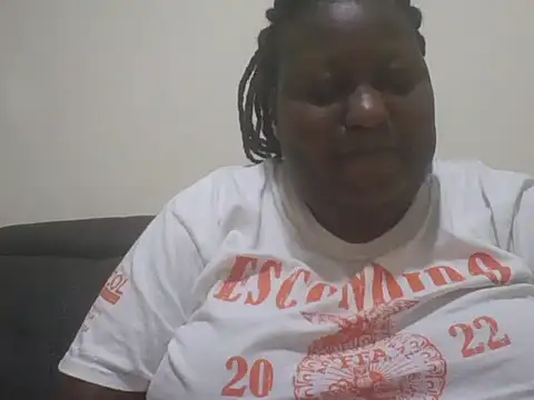 Snapshot of fat_ebonyqueen chatting on 06/01/26, 09:05 fat ebonyqueen online show from 06/01/26, 09:05