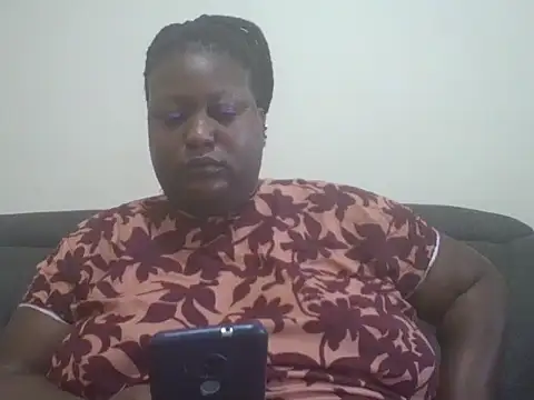 Snapshot of fat_ebonyqueen chatting on 06/11/26, 06:22 fat ebonyqueen online show from 06/11/26, 06:22