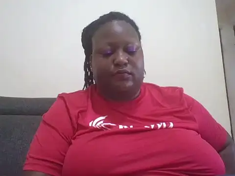 Snapshot of fat_ebonyqueen chatting on 06/13/26, 07:06 fat ebonyqueen online show from 06/13/26, 07:06