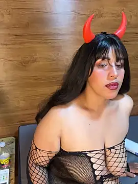 Alexia Lerner online show from 07/15/26, 08:03