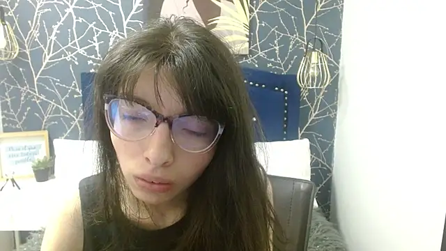 Snapshot of Allyshon_ chatting on 05/26/26, 07:43 Allyshon online show from 05/26/26, 07:43