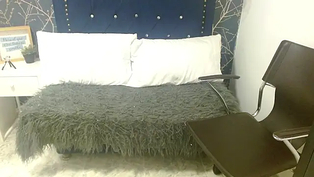 Snapshot of Allyshon_ chatting on 05/27/26, 01:57 Allyshon online show from 05/27/26, 01:57