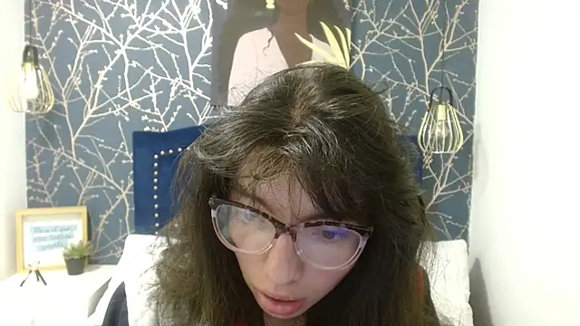 Snapshot of Allyshon_ chatting on 05/27/26, 07:44 Allyshon online show from 05/27/26, 07:44