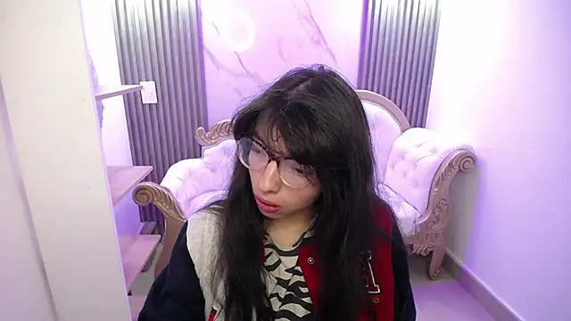Snapshot of Allyshon_ chatting on 06/04/26, 07:53 Allyshon online show from 06/04/26, 07:53