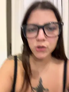 lilylovelesss online show from 06/23/26, 11:36