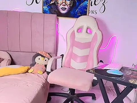 Monika teenn online show from 07/16/26, 11:44
