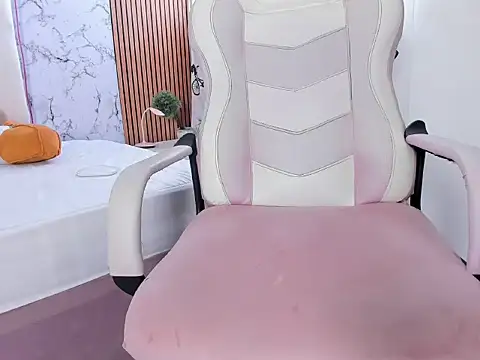 Monika teenn online show from 07/28/26, 08:52