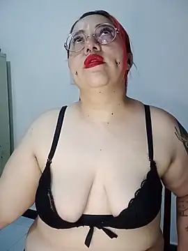 bruja sscarlata online show from 06/06/26, 02:27