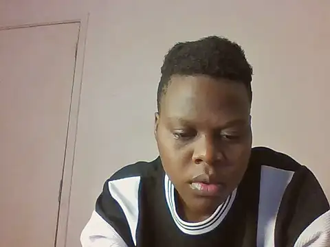 Snapshot of preety_ebony23 chatting on 05/31/26, 04:25 preety ebony23 online show from 05/31/26, 04:25