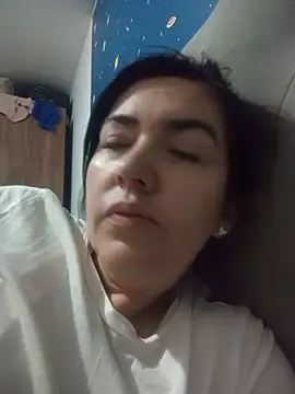 Snapshot of dhanya_moon chatting on 05/29/26, 03:15 dhanya moon online show from 05/29/26, 03:15