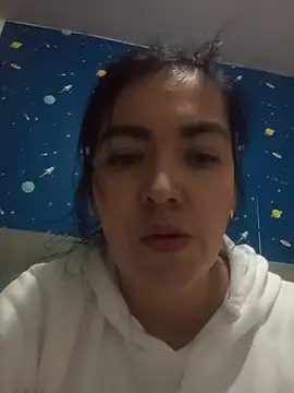 Snapshot of dhanya_moon chatting on 05/31/26, 02:09 dhanya moon online show from 05/31/26, 02:09