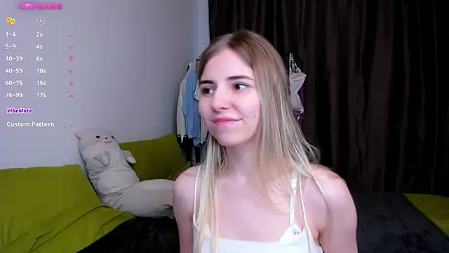 Honey Lia online show from 05/24/26, 12:43