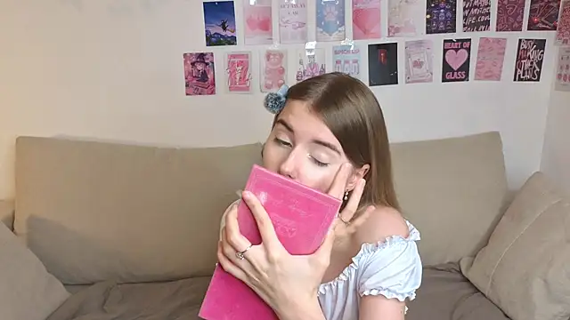 Honey Lia online show from 07/25/26, 12:20