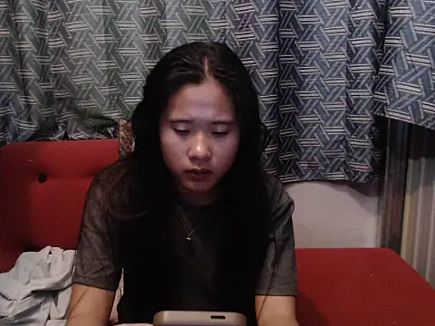 Snapshot of petiteasian_pinaygirl chatting on 07/05/26, 12:39 petiteasian pinaygirl online show from 07/05/26, 12:39