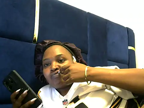 Snapshot of aliayah5 chatting on 06/06/26, 11:26 aliayah5 online show from 06/06/26, 11:26