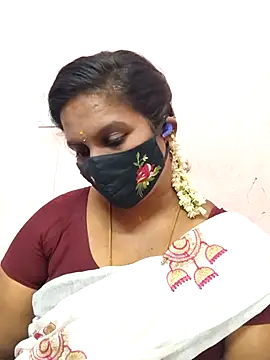 CuteTamizhachi online show from 07/18/26, 05:17