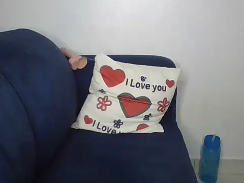 Snapshot of Kinky_Sexy chatting on 06/13/26, 06:11 Kinky Sexy online show from 06/13/26, 06:11
