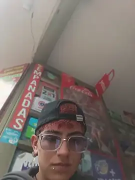Snapshot of dangerousmuse chatting on 06/15/26, 03:36 dangerousmuse online show from 06/15/26, 03:36