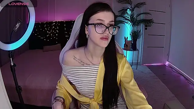 Ariella Me online show from 06/03/26, 06:27